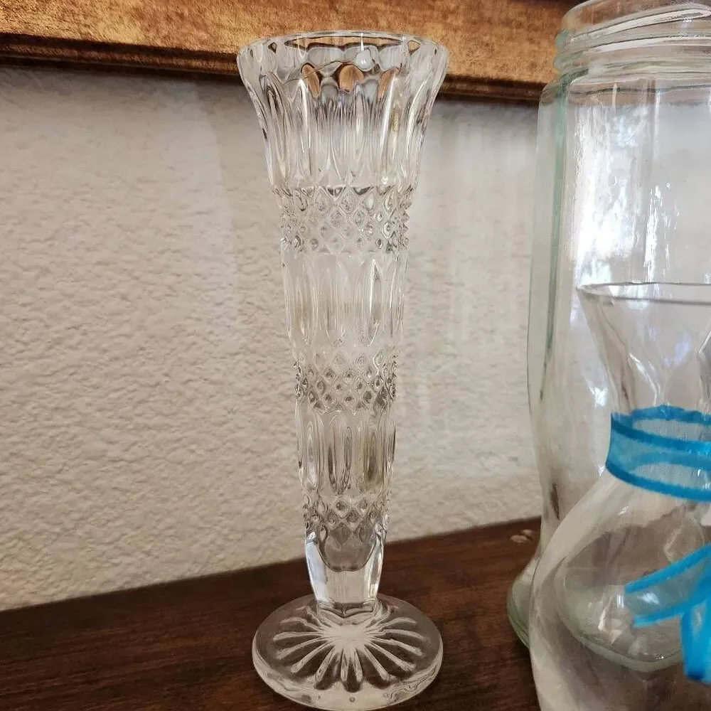 Crystal glass flower vase Victorian wedding decor tulip flared mini clear etched